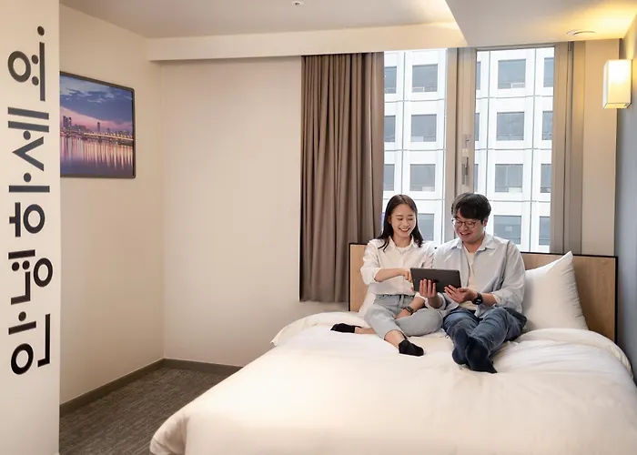 Travelodge Myeongdong Namsan Hotel Seoul