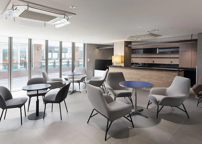Travelodge Myeongdong Namsan Hotel 3*