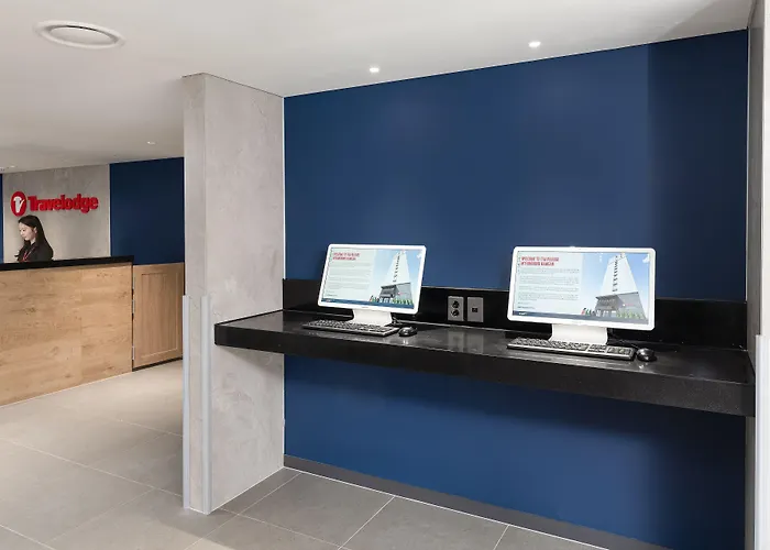 Travelodge Myeongdong Namsan 3*