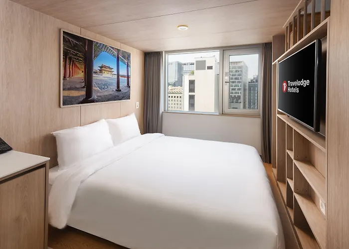 Travelodge Myeongdong Namsan Hotel Seoul