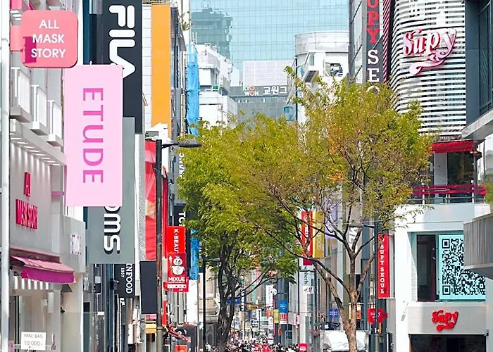 Travelodge Myeongdong Namsan Hotel 3*