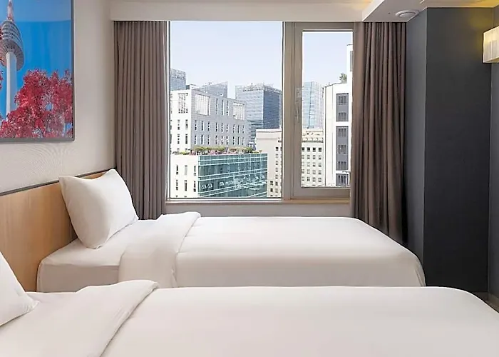 Travelodge Myeongdong Namsan 3*