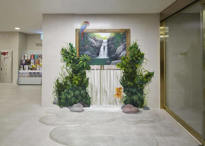 Travelodge Myeongdong Namsan Hotel 3*